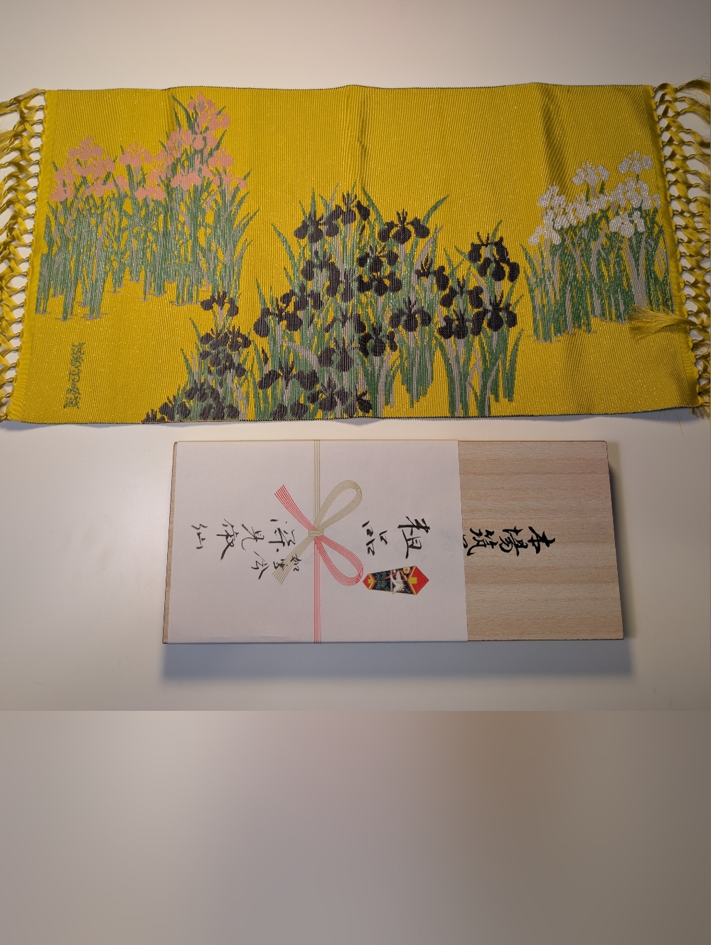 Authentic Japanese Hakata-Ori Silk Centerpiece Iris Pattern Tasseled Wood Box